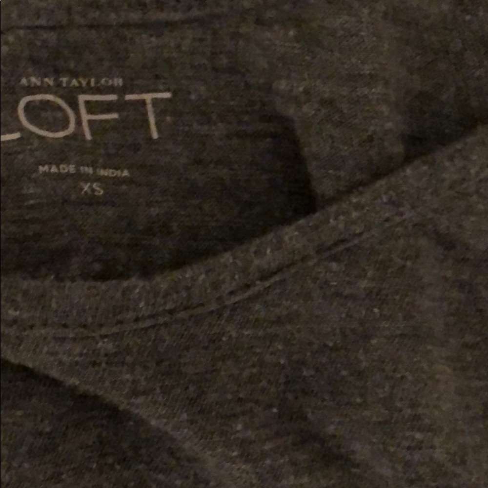 Tank tops - Picture 3 of 3